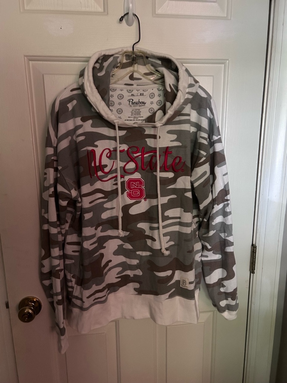 Pressbox Camo-design NC State Hoodie- XL